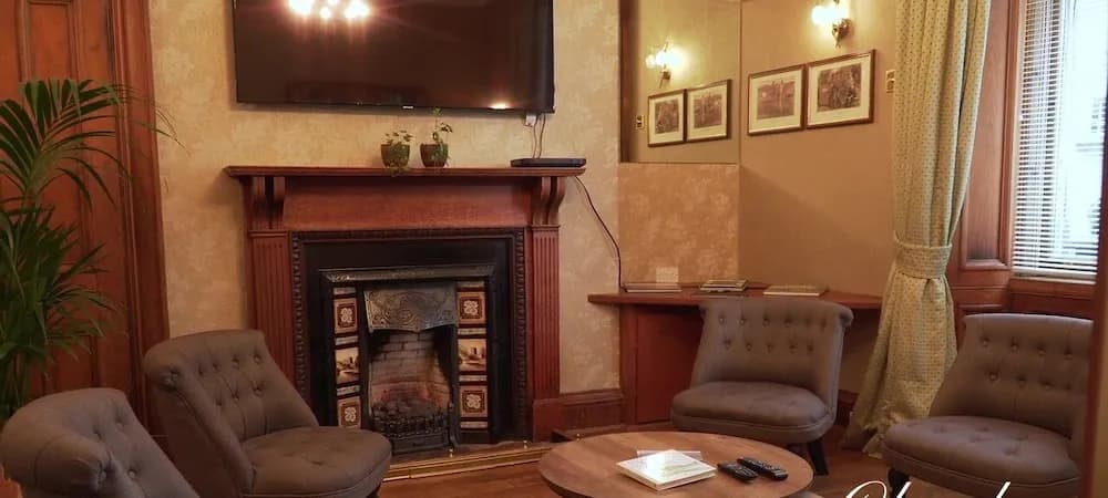 Cleveden House by The Dunvegan