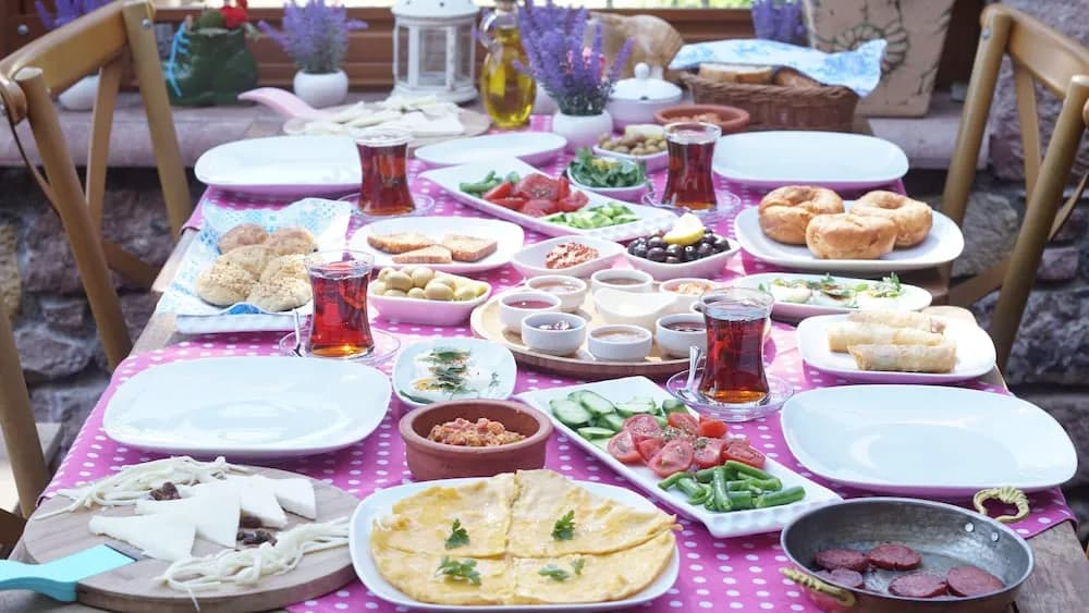 Kahvaltı servisi