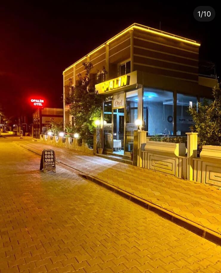 Opalin Hotel