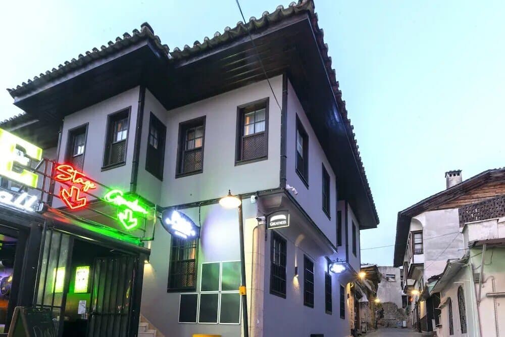 Pera Hotel Kaleiçi