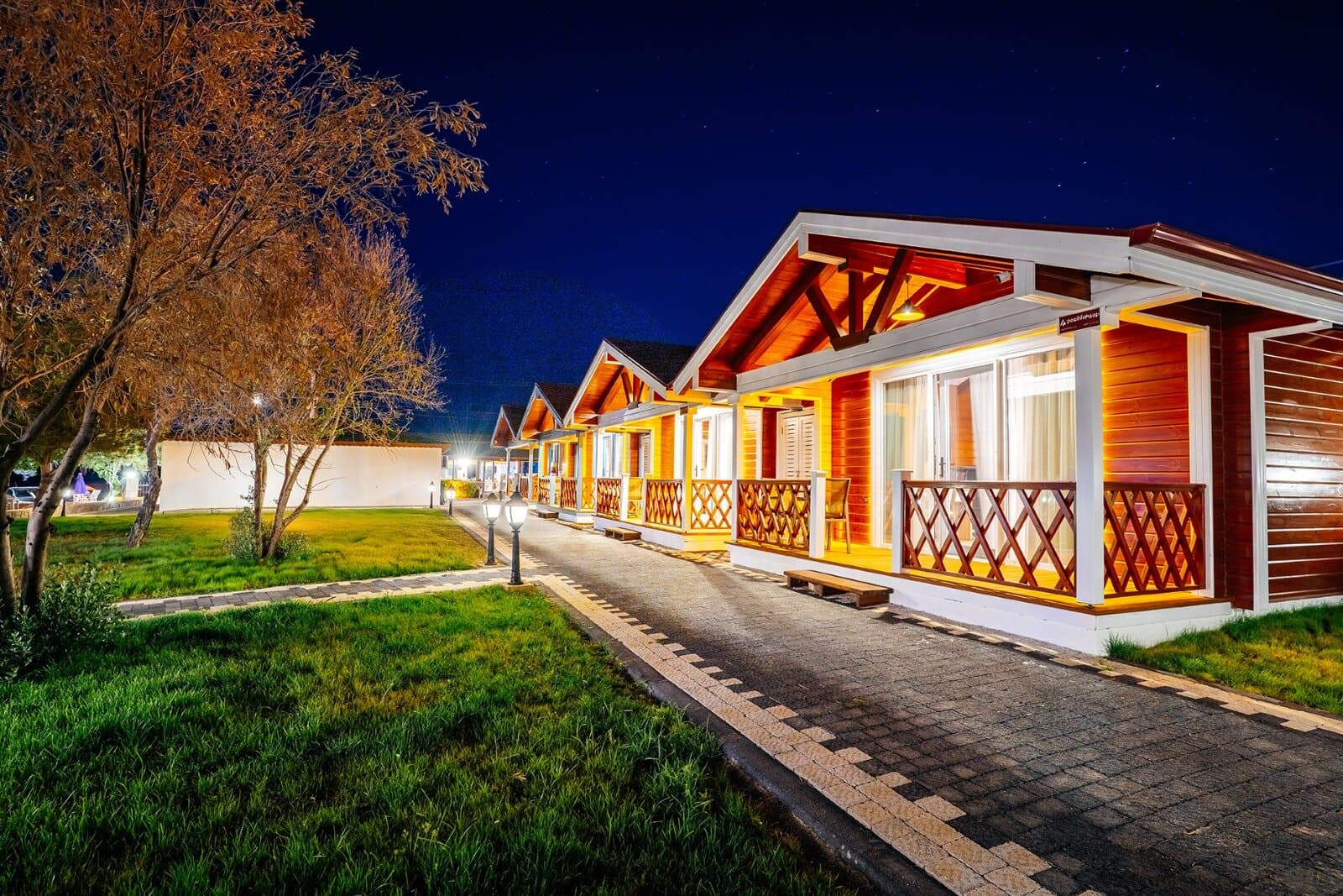 Assos Lion Beach Pansiyon Restaurant