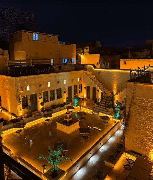Liora Otel