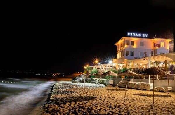Beyaz Ev Otel & Restaurant