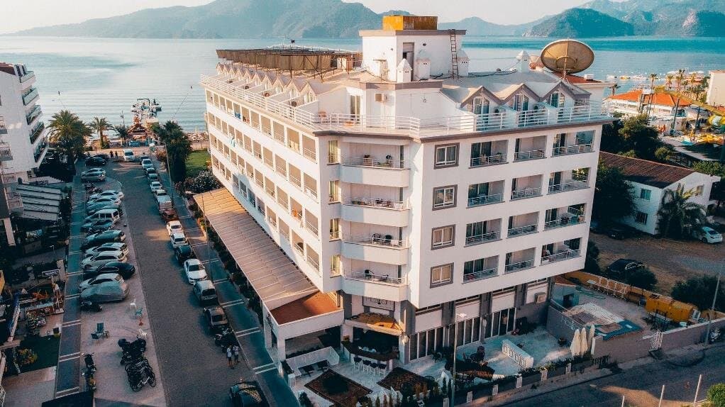 Mert Seaside Hotel +13