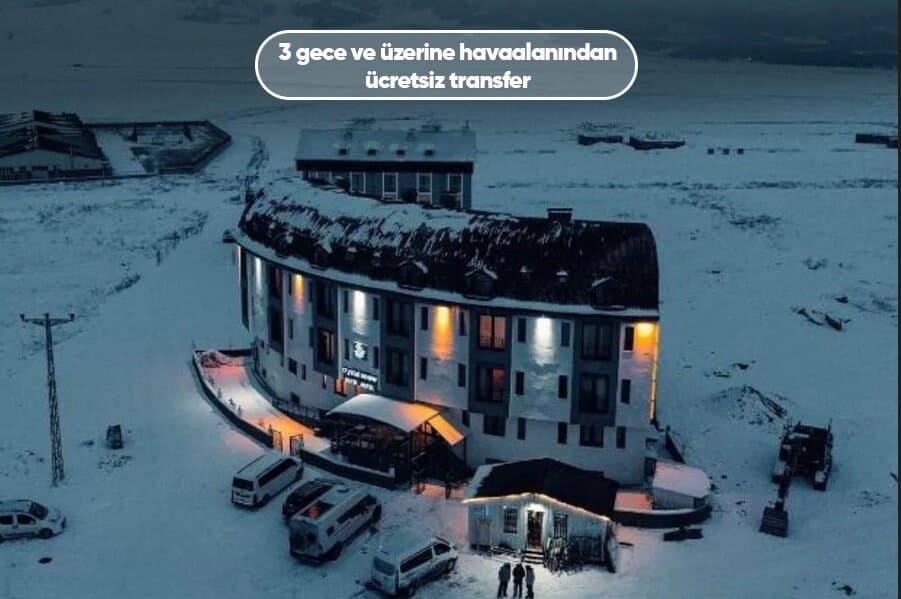 Crystal Snow Hotel