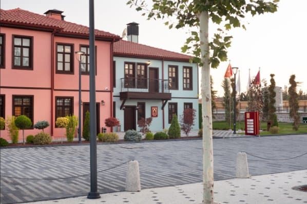 Sırçalı Hotel