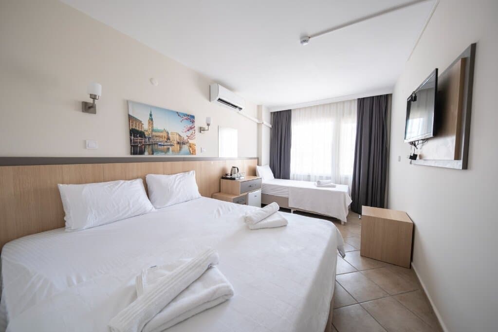 Sunmaris City Hotel