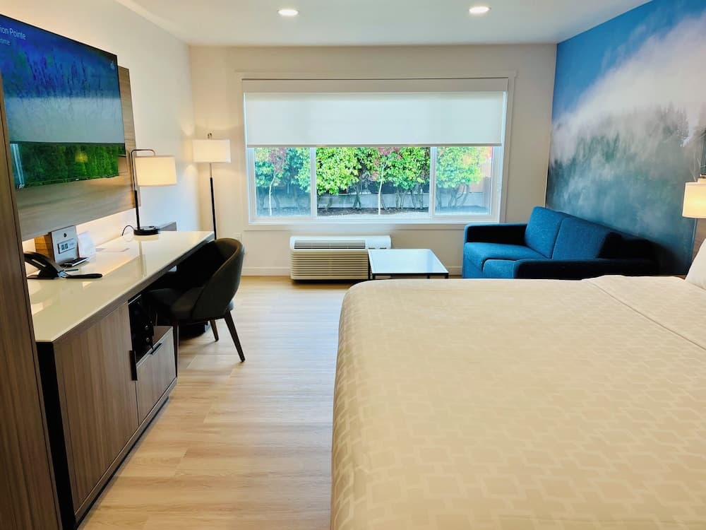 Clarion Pointe Mount Vernon - Burlington