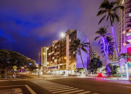 Castle at Waikīkī Grand