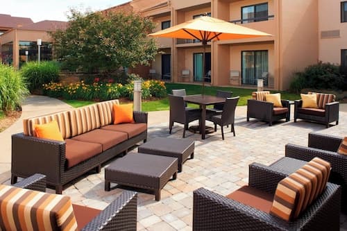 Courtyard by Marriott Rockford