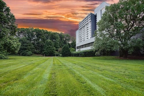 Sonesta Charlotte Lower South End