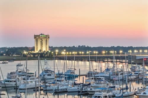 Holiday Inn Charleston Riverview by IHG