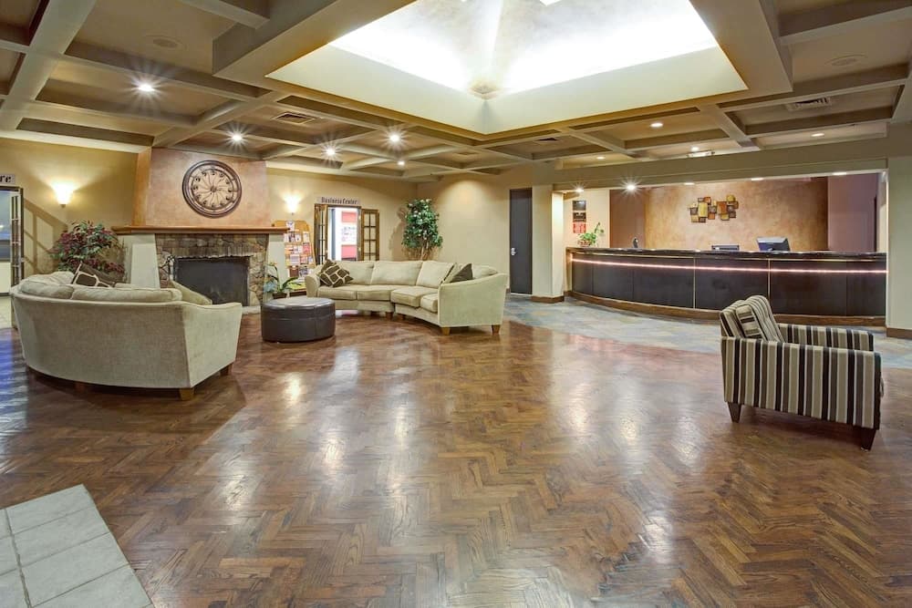 Four Points by Sheraton Englewood