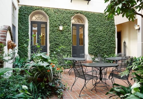 Kings Courtyard Inn