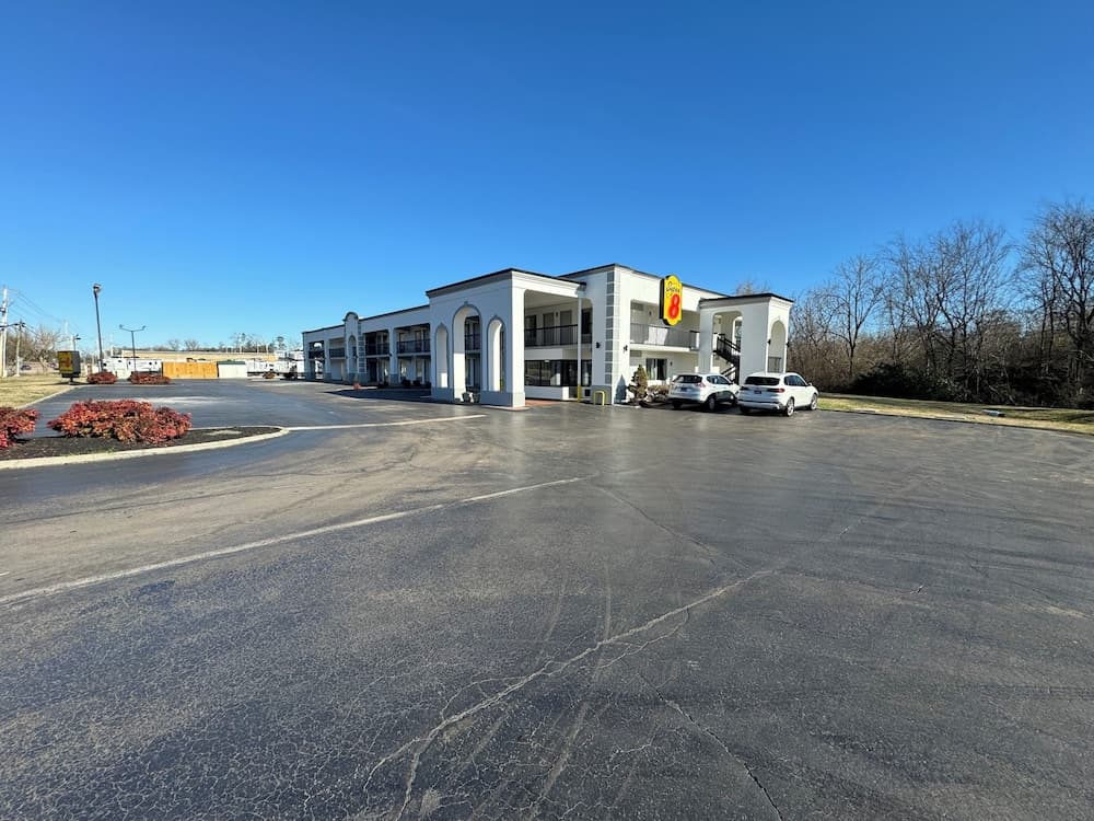 Super 8 by Wyndham Knoxville West/Farragut