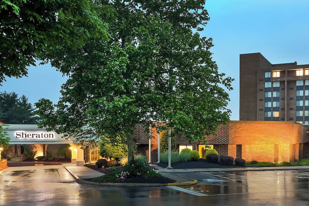 Sheraton Harrisburg Hershey Hotel