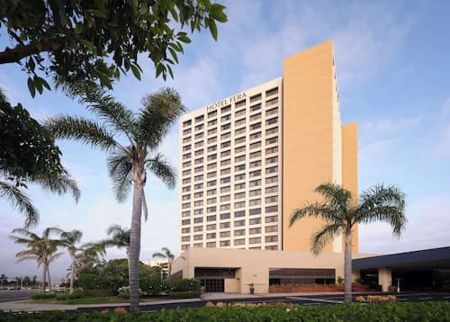 Hotel Fera Anaheim, a DoubleTree by Hilton