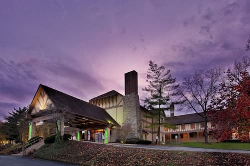 Holiday Inn St. Louis West Six Flags by IHG