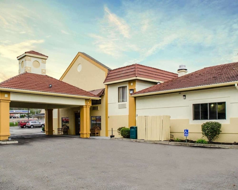 Quality Inn & Suites Medina - Akron West