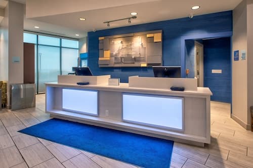 Holiday Inn Express & Suites VA Beach Oceanfront by IHG