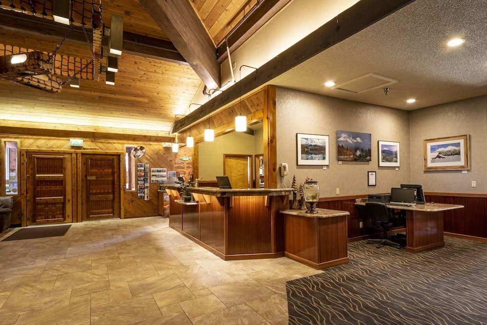 Best Western Plus Tree House