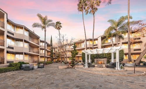 Belamar Hotel Manhattan Beach, Tapestry Collection by Hilton