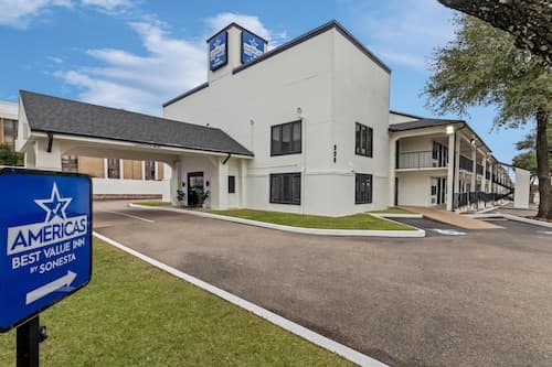 Americas Best Value Inn Austin University