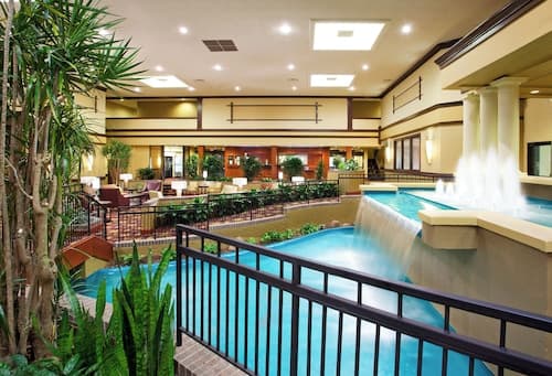Holiday Inn Hotel & Suites Cincinnati - Eastgate by IHG