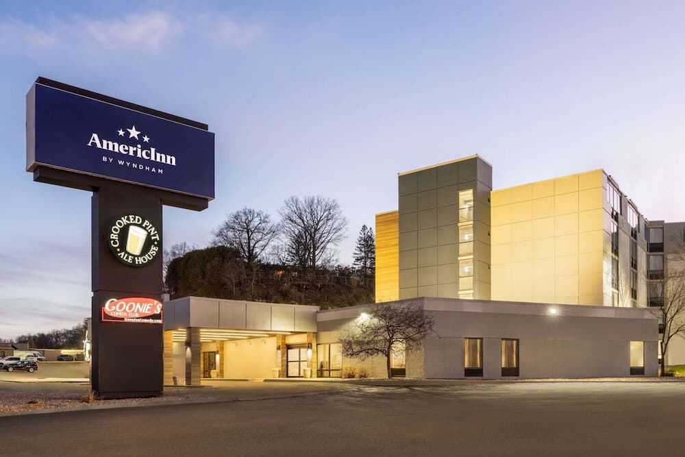 AmericInn by Wyndham Rochester Near Mayo Clinic