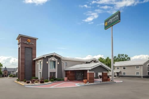 La Quinta Inn by Wyndham Omaha West