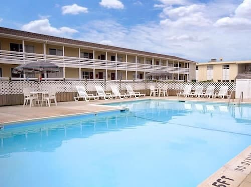 Mariner Inn and Suites