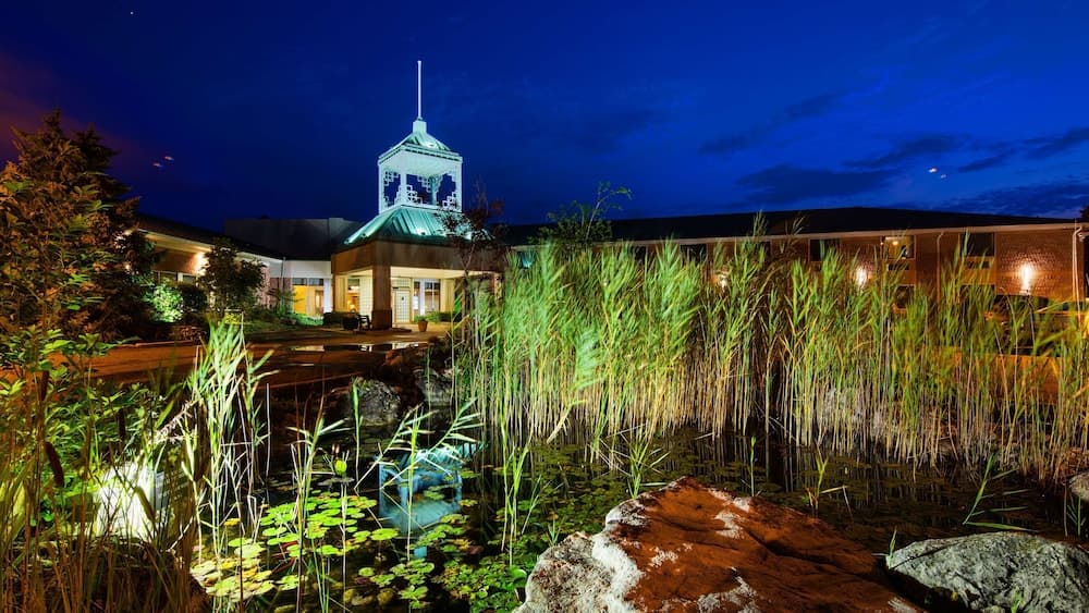 Best Western Plus Stoneridge Inn & Conference Centre