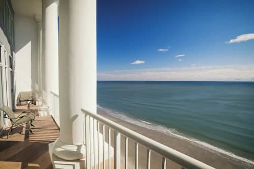 Club Wyndham SeaWatch Resort