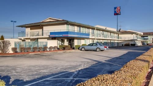 Motel 6 Owensboro, KY