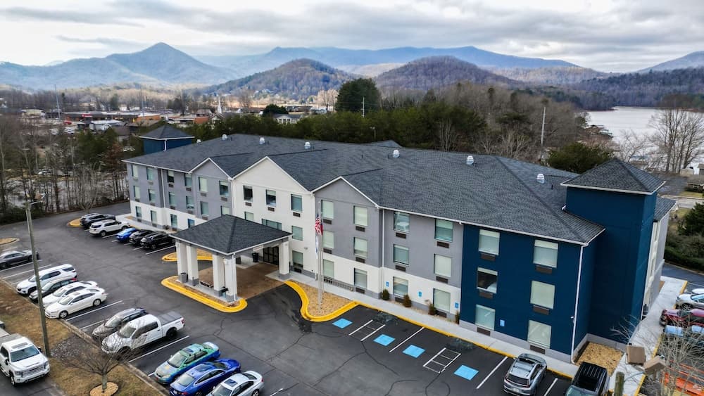 Holiday Inn Express & Suites Hiawassee by IHG