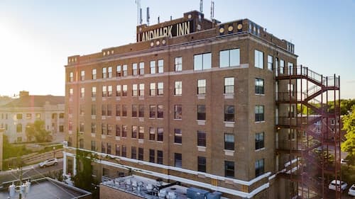 Landmark Inn