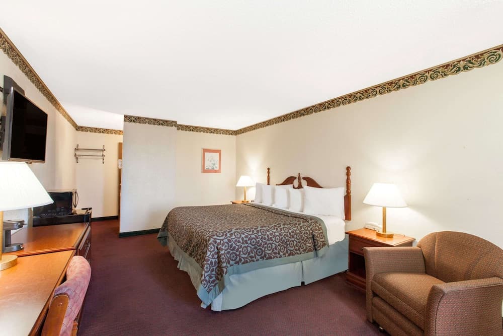 Days Inn by Wyndham Erick