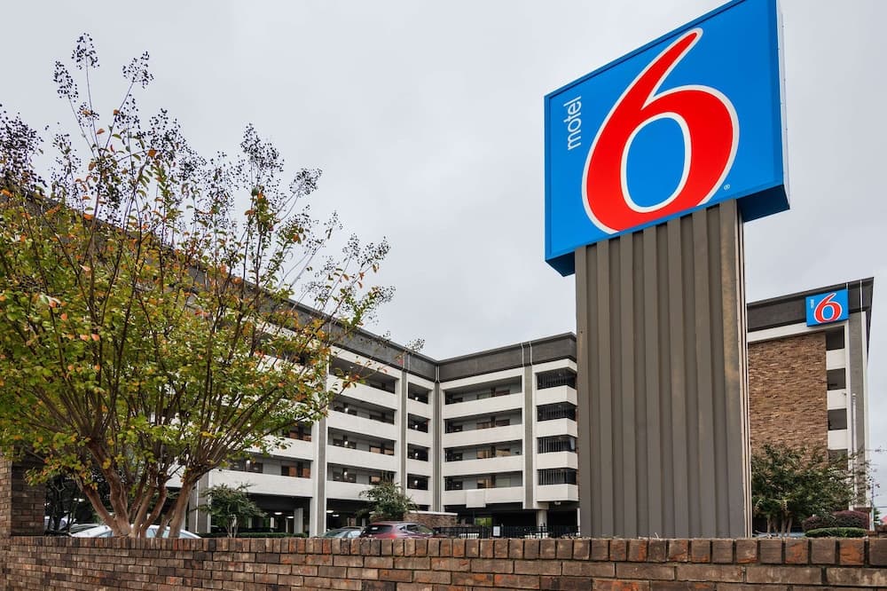 Motel 6 Columbus, GA - Downtown