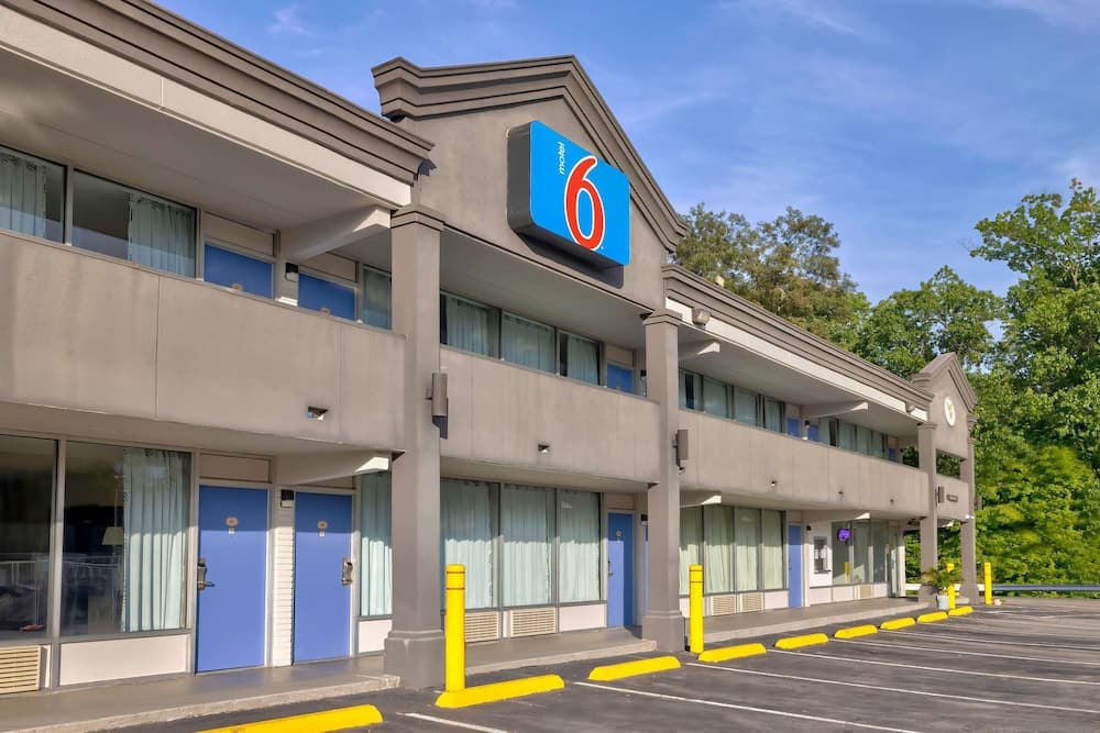 Motel 6 Morgantown, WV
