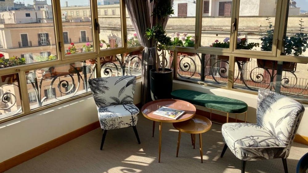 Hotel Tritone