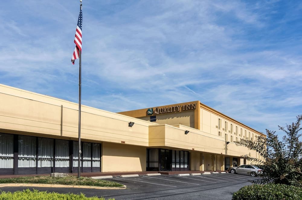 Quality Inn Near Joint Base Andrews - Washington Area