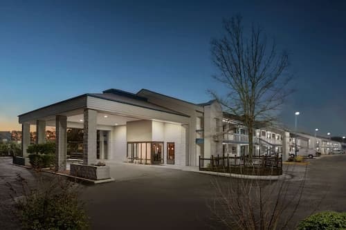 Baymont by Wyndham Wilmington