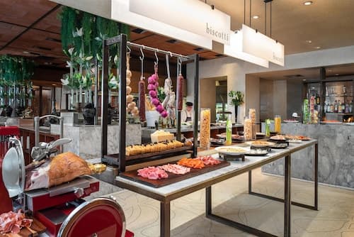 Anantara Siam Bangkok Hotel