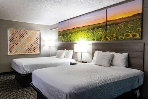 Days Inn by Wyndham Central San Antonio NW Medical Center
