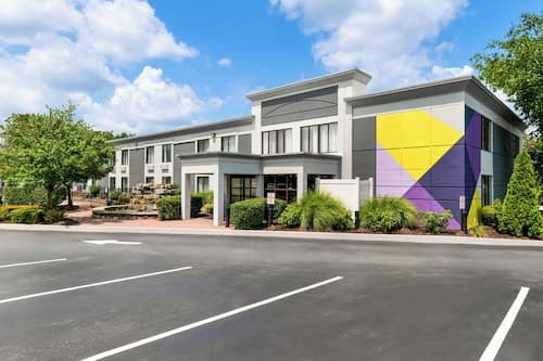 Spark by Hilton Hummelstown Hershey