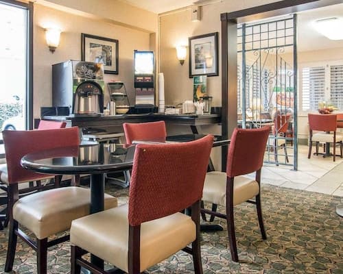 Quality Inn Savannah Historic District