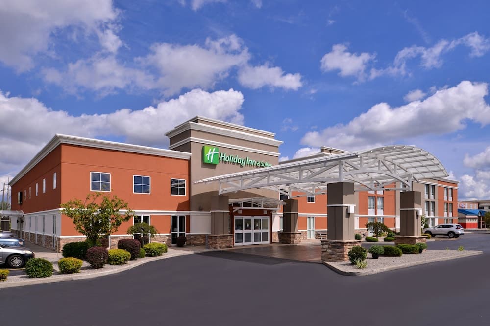 Holiday Inn Hotel & Suites Rochester - Marketplace by IHG