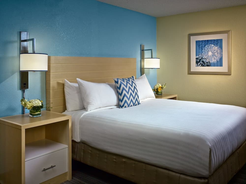Sonesta Simply Suites Memphis East Poplar Pike 