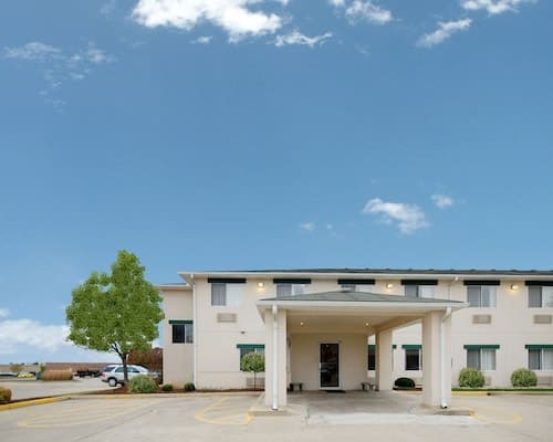Quality Inn Dayton North - Vandalia