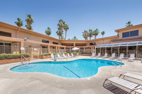 WorldMark Palm Springs - Plaza Resort and Spa